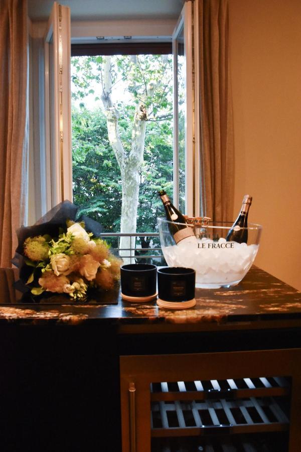 Nuova Cafe' Suite Salice Terme Exterior foto