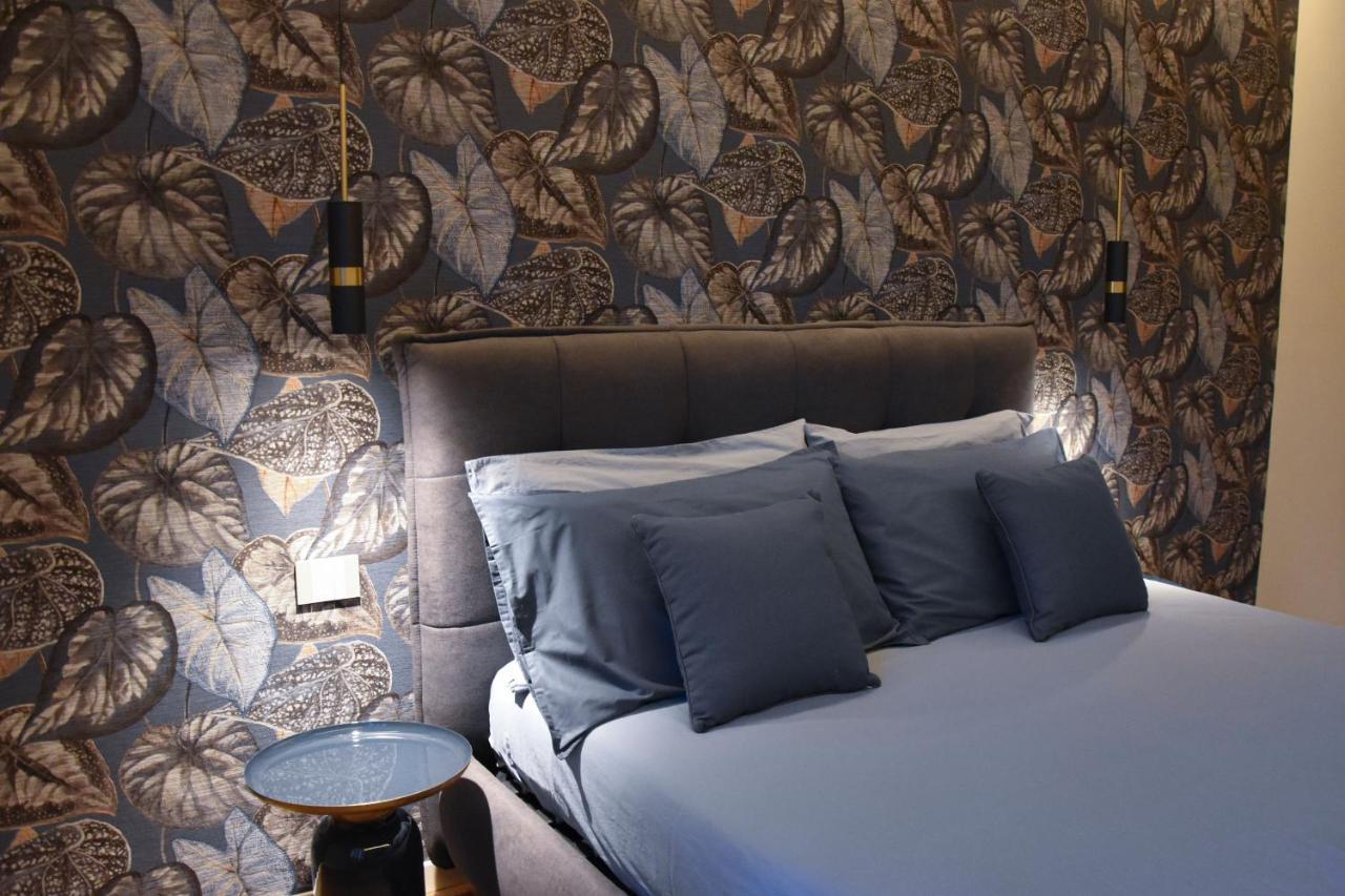Nuova Cafe' Suite Salice Terme Exterior foto